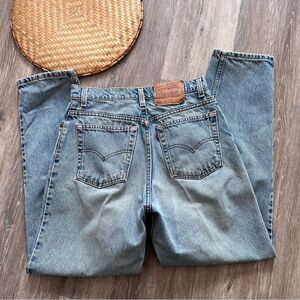 Vintage Levi’s 550 mom jeans high rise 90’s women’s size 10‎